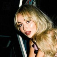 Bad Reviews – Sabrina Carpenter