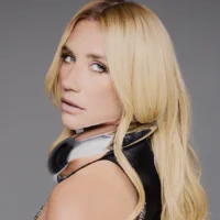 LOVE FOREVER. – Kesha
