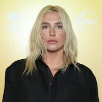 TOO HARD. – Kesha